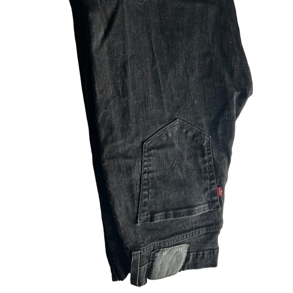 Levi men’s 514.  Great condition 33 x 30 black